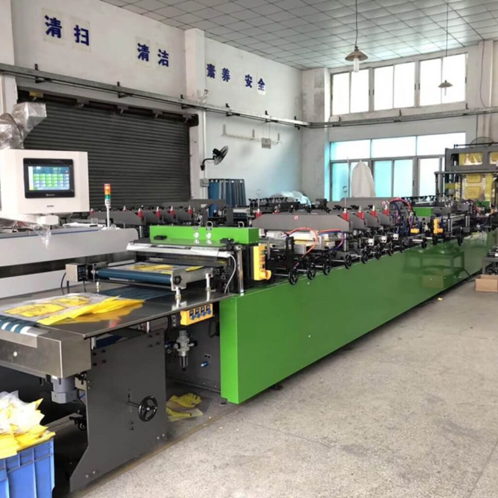 NCA600SHW Three-side Seal Bag Making and Handle Welding Machine Gallery 6